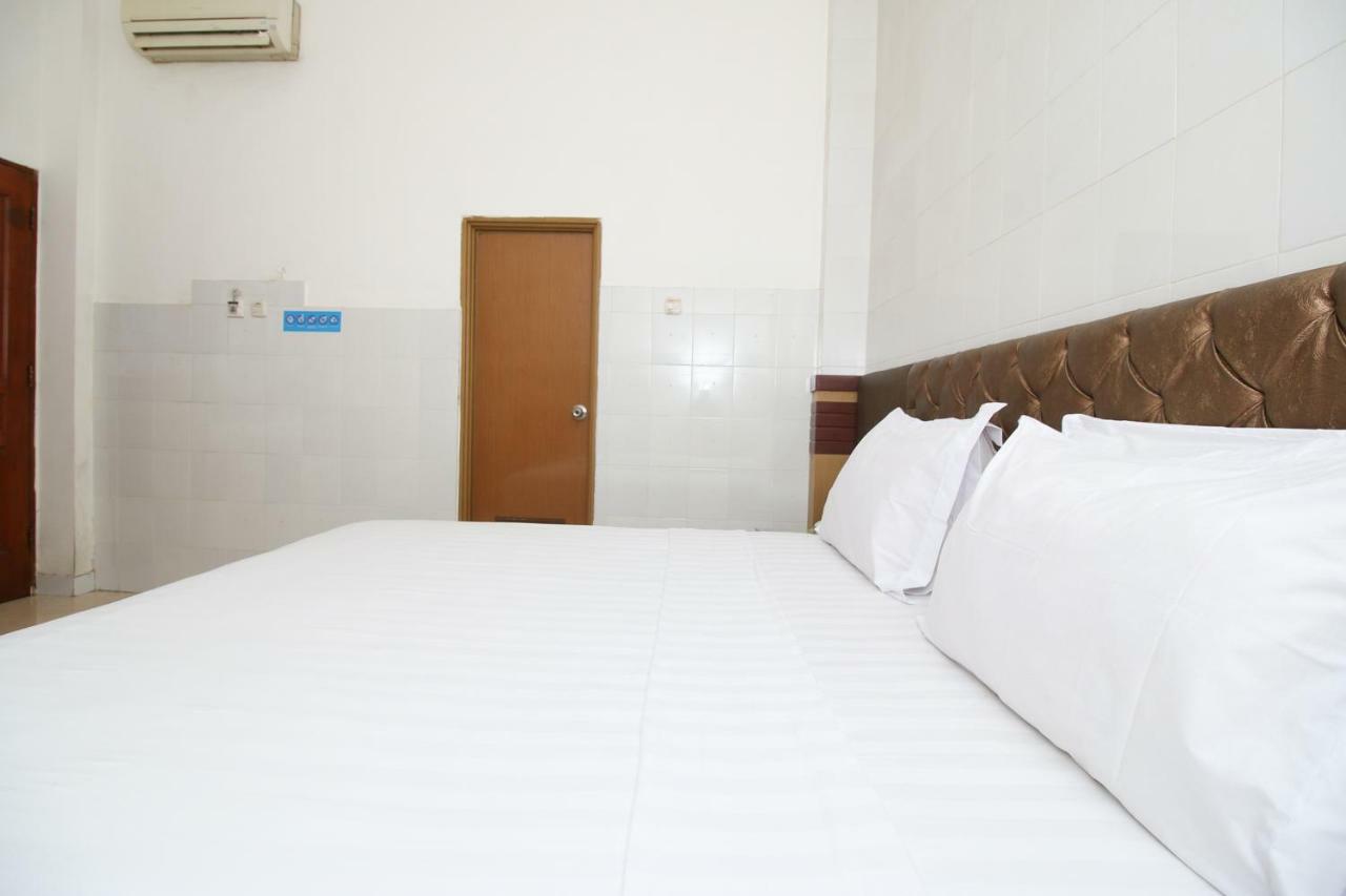 Hotel Metro Surabaja Zewnętrze zdjęcie